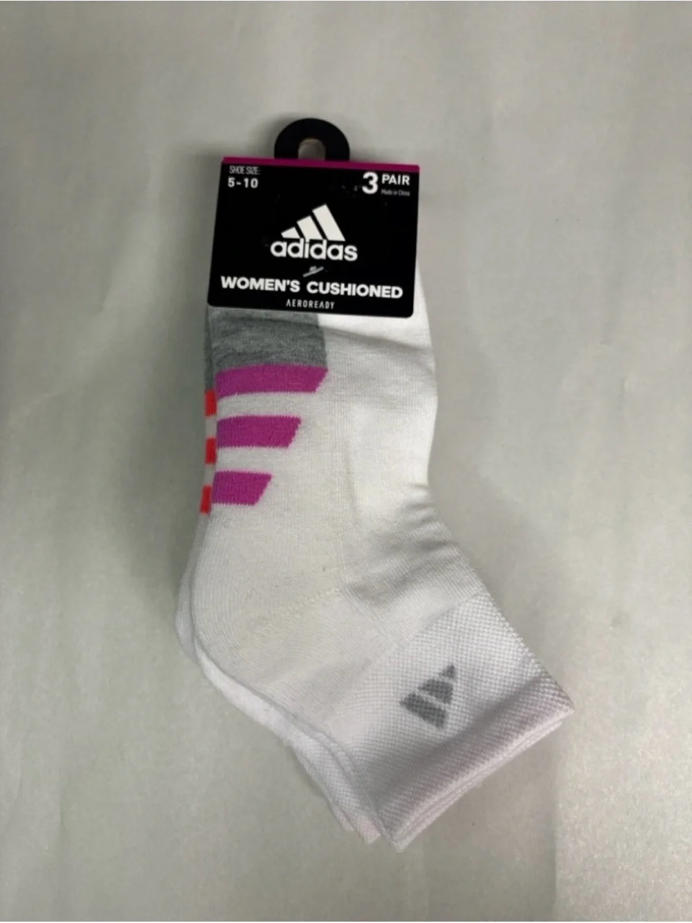 New Adidas Socks Women’s 3 Pair White Aeroready Cushion Quarter Athletic Casual